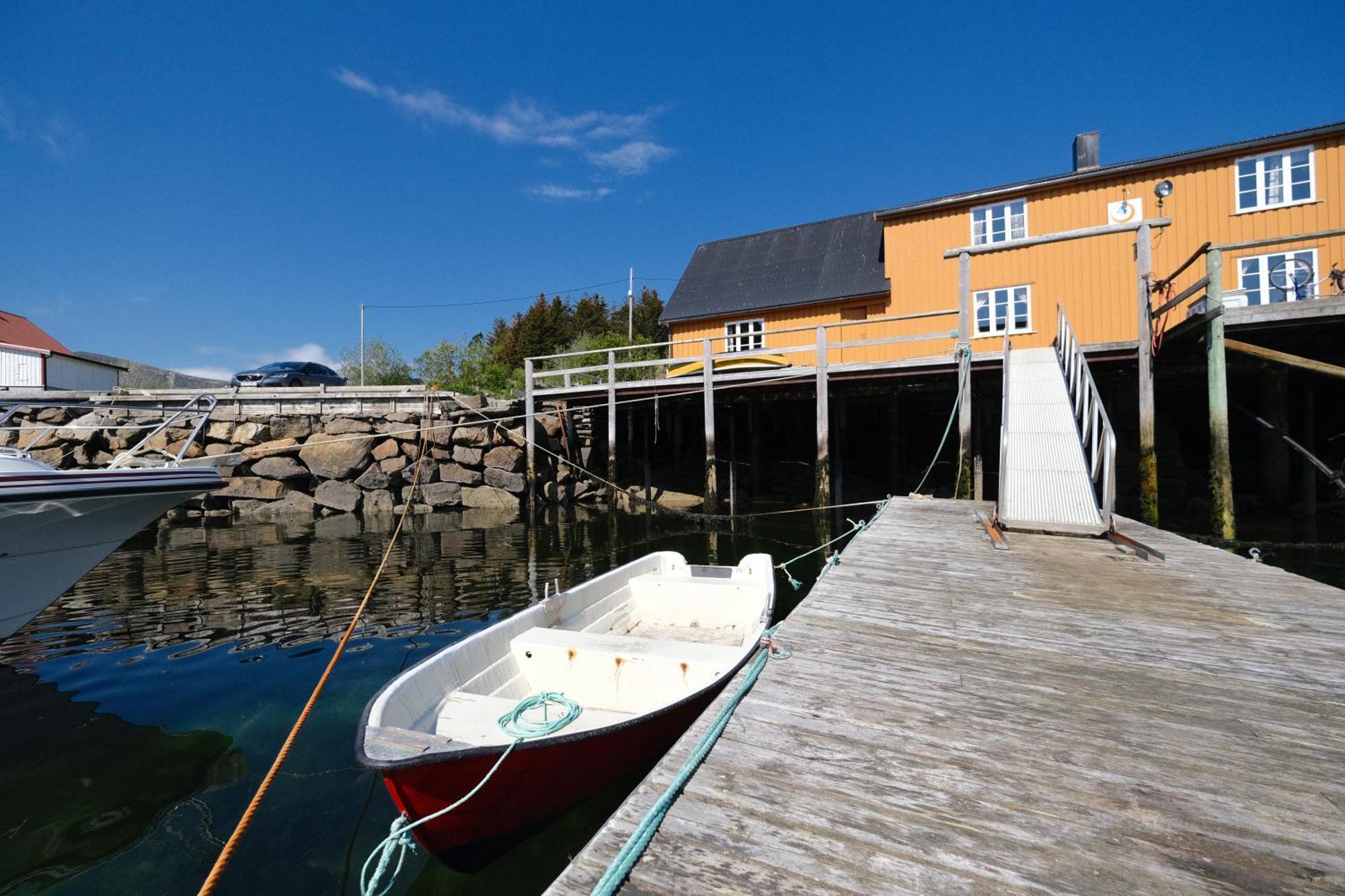 Stamsund Hostel Exterior foto